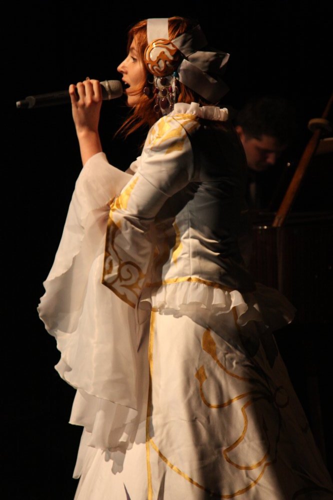 Dzień Kwitnącej Wiśni 2009 (Bahamut, Edek, Yen): Koncert muzyki z anime z uroczą sopranistką