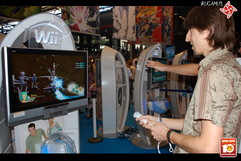 Japan Expo 2009 (Knp, Mesiaste): Game zone - OP unlimited cruise