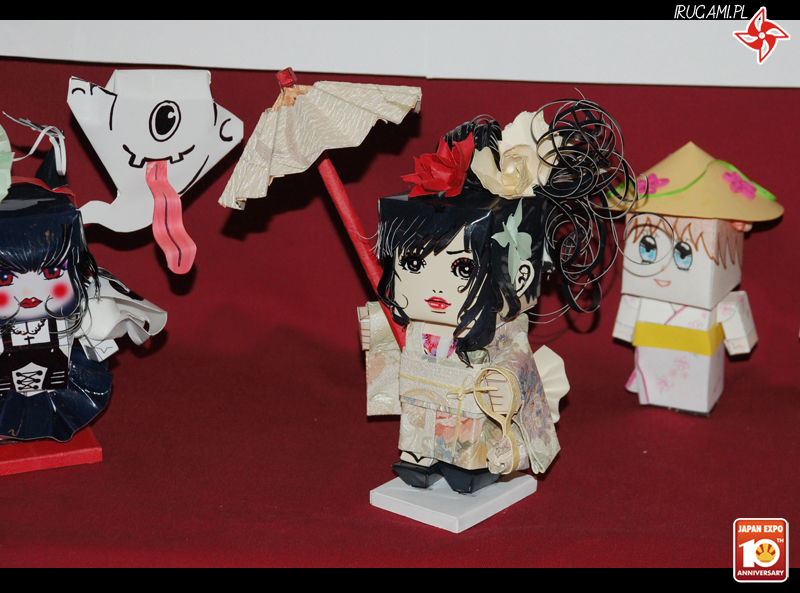 Japan Expo 2009 (Knp, Mesiaste): Figurki i papercraft